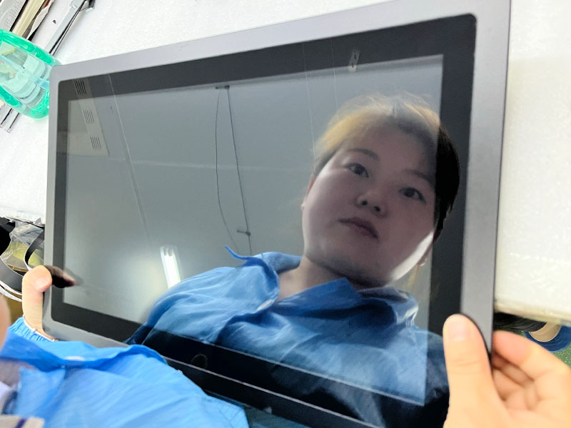Regular Checks industrial touch screen monitor