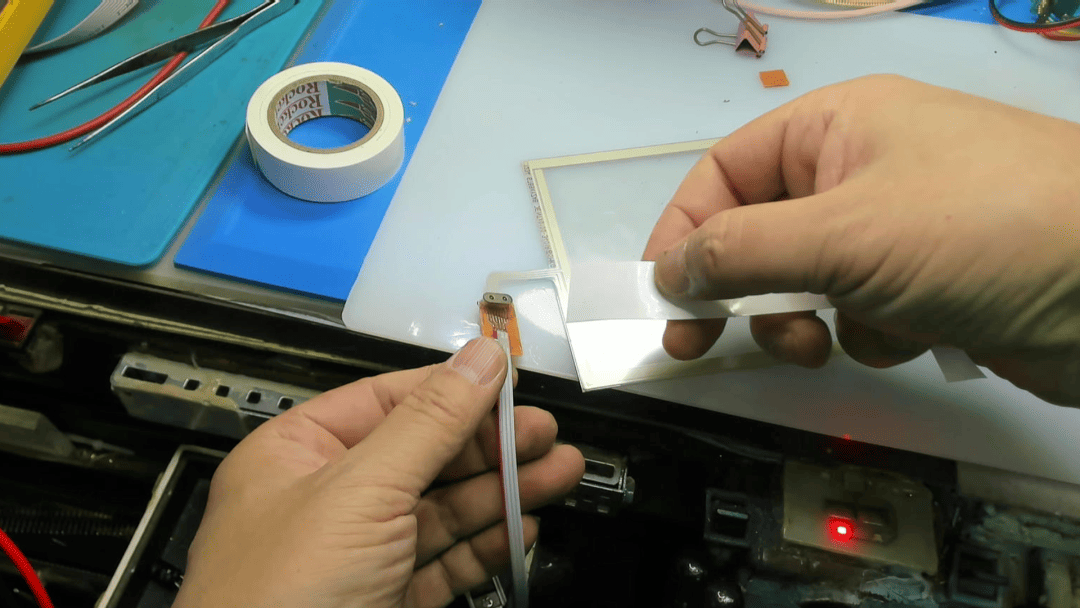 https://www.gdcompt.com/news/resistive-touch-screen-connection-process/